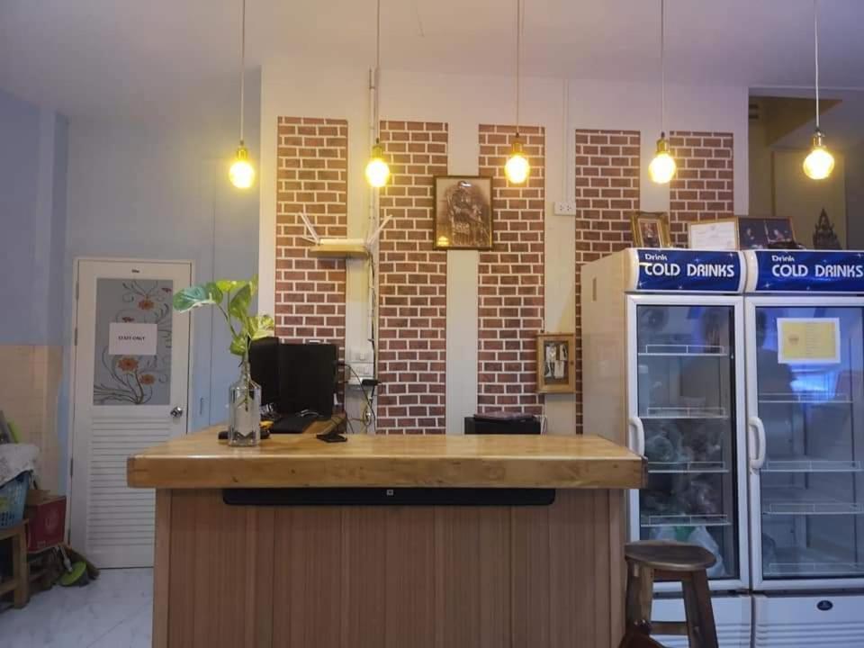 Sun House Bkk Hotel Bangkok Exterior photo